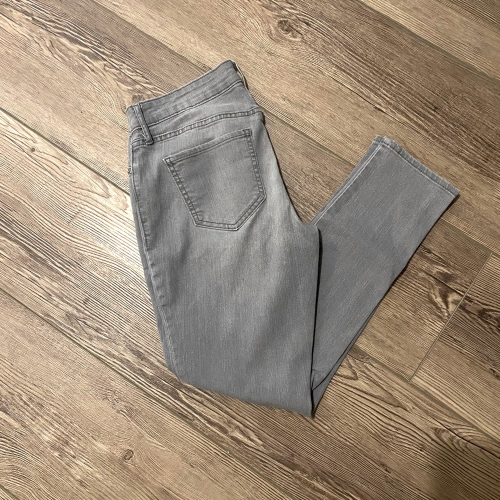Old Navy grey skinny jean